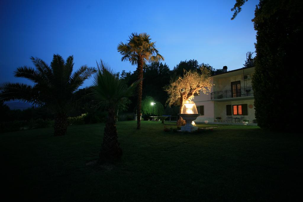Il Villino Agriturismo B&B Belforte del Chienti Экстерьер фото