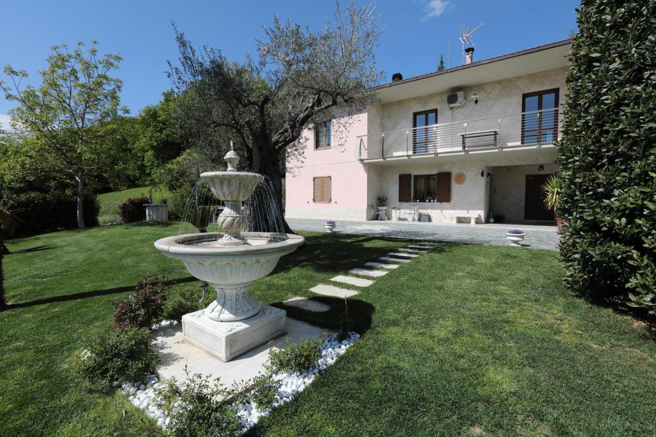 Il Villino Agriturismo B&B Belforte del Chienti Экстерьер фото