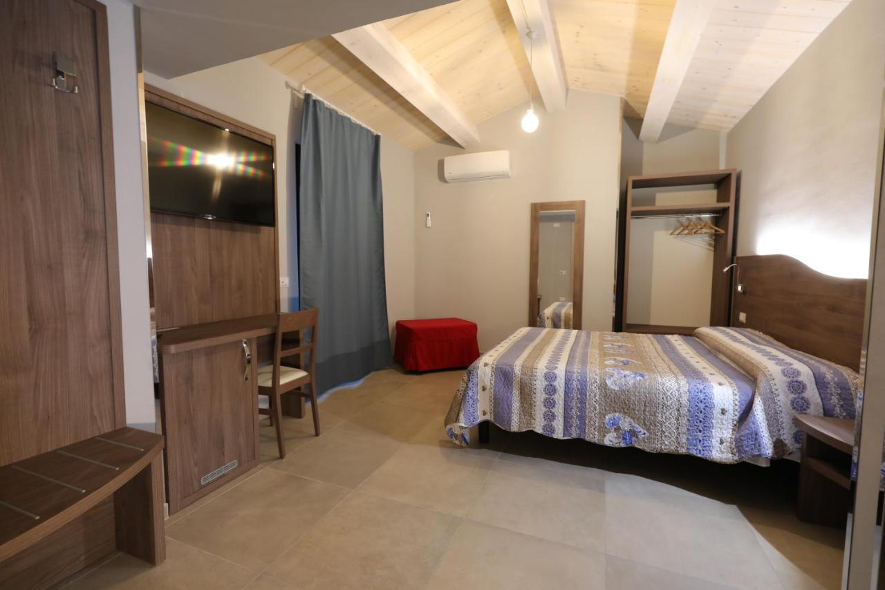 Il Villino Agriturismo B&B Belforte del Chienti Экстерьер фото